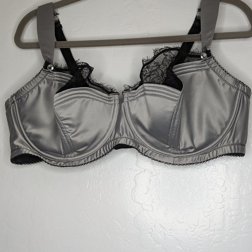 bra size  42ddd